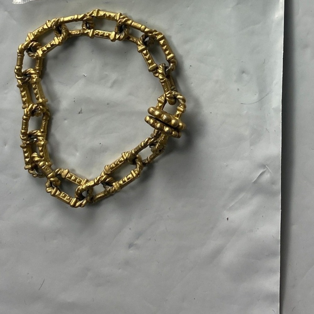 Chunky Gold Tone Link Bracelet Vintage‎ Unique Closure Women